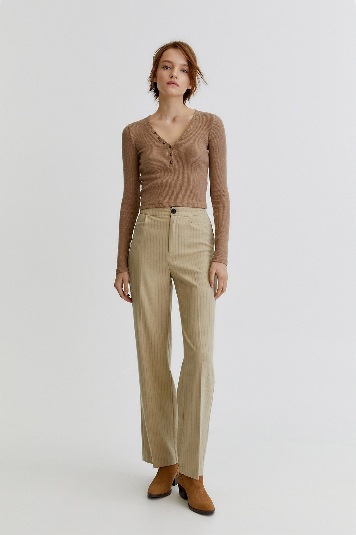 Ribbed Cropped T-Shirt With Buttons - Görsel 4