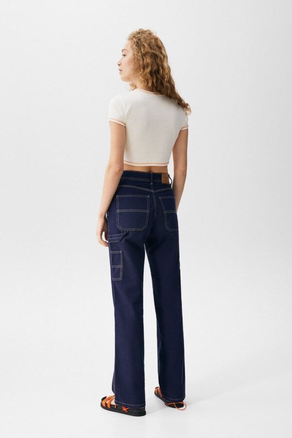 Cropped Short Sleeve T-shirt With Embroidered Detail - Görsel 2